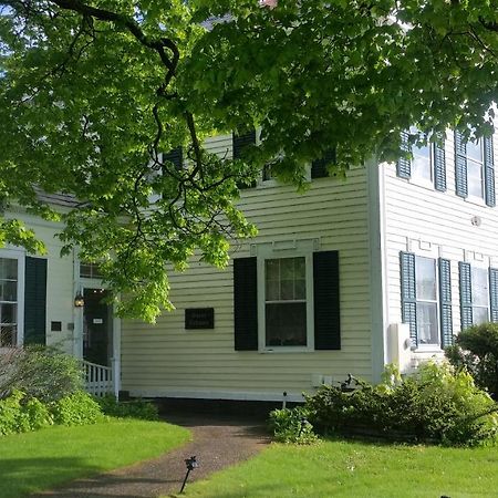 Strong House Inn Vergennes المظهر الخارجي الصورة